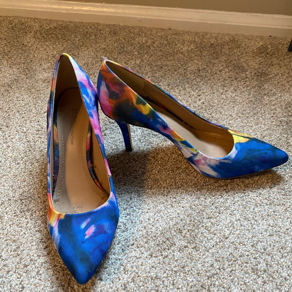 BCBG Generation Floral Heels size 7.5 womens